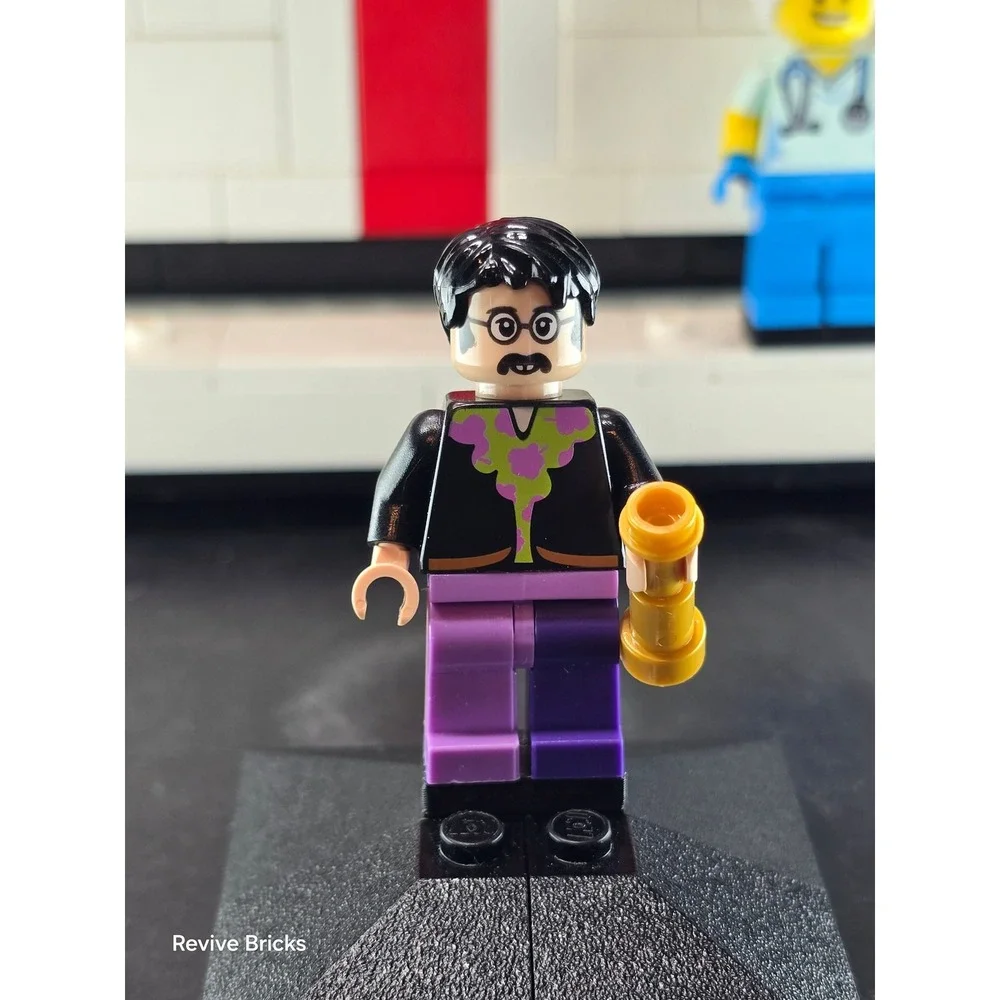 Lego Ideas - idea025 - The Beatles - John